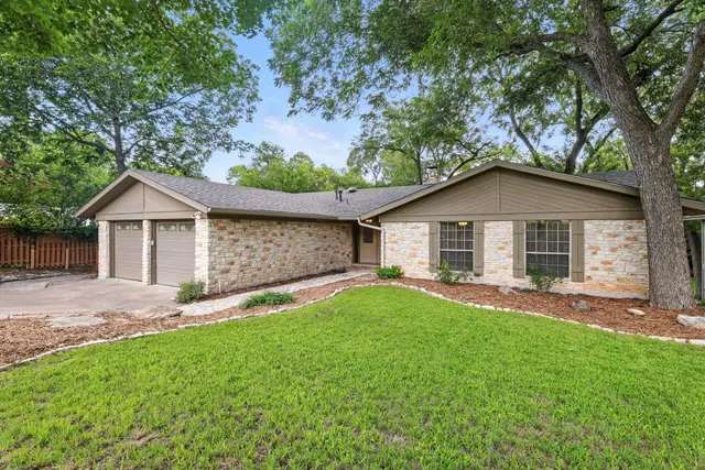 11915 River Oaks Trl