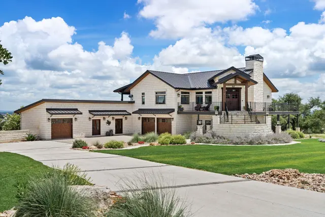 115 Trophy Oak Pt