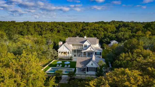 1755 Riada Dr