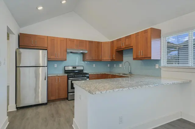 1311 E 52nd St #2