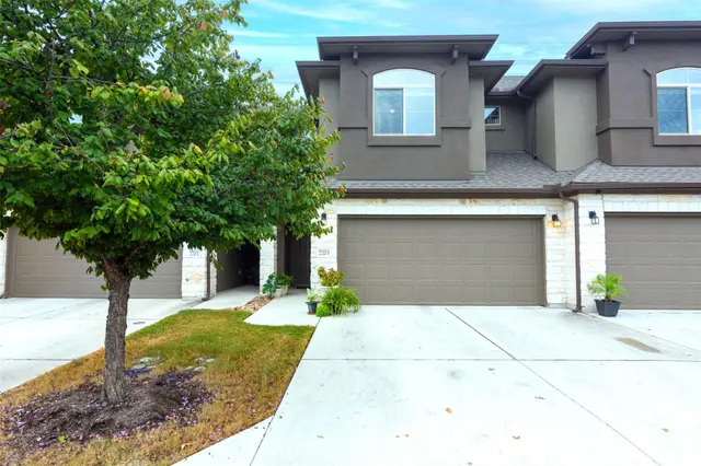2880 Donnell Dr #2203