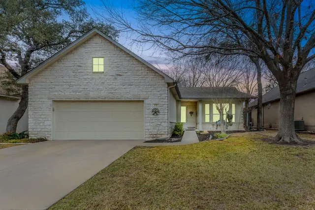 216 Whispering Wind Dr