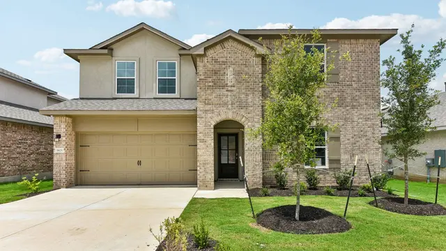 1925 LAZY ACRES St