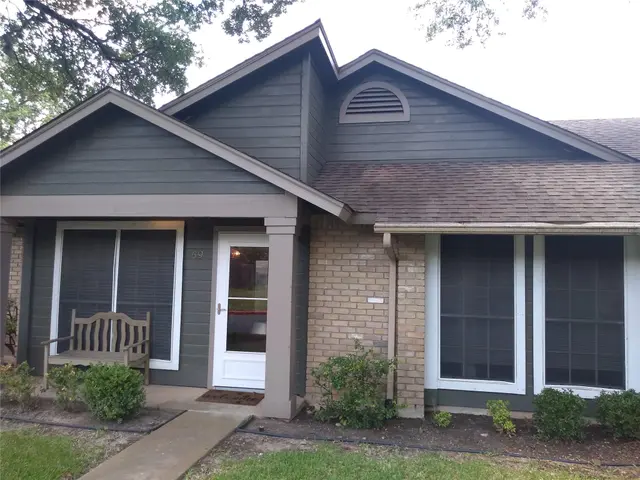 1015 E Yager Ln #69