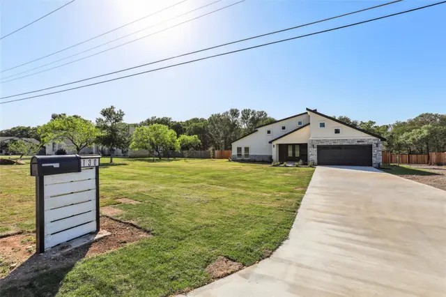 130 Creekwood Trl