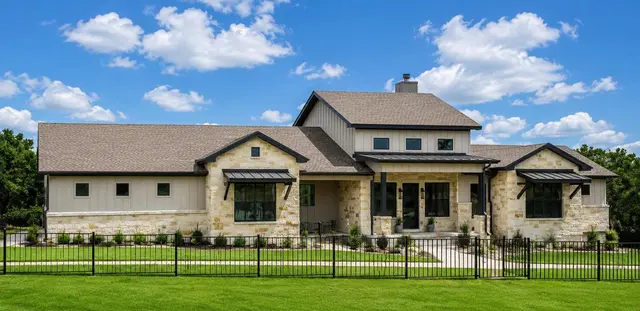 209 Burnet Oaks Dr
