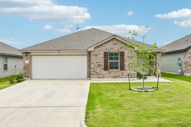 1423 Athan Dr
