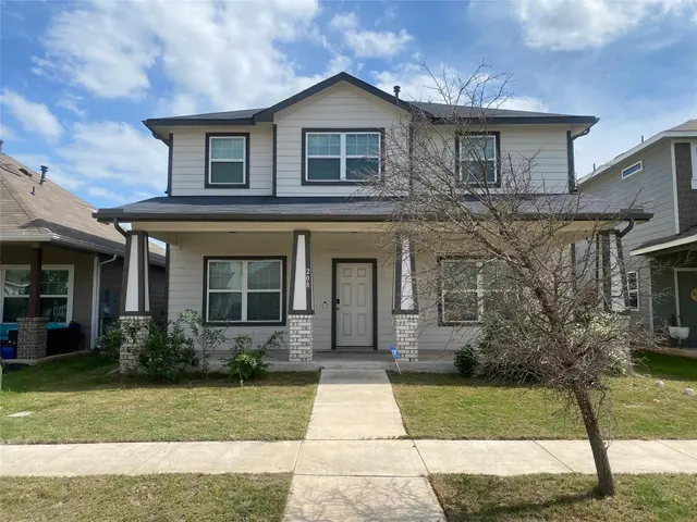 208 Eagle Lake Dr