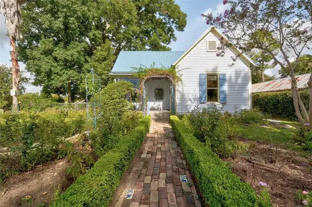 101 Short St