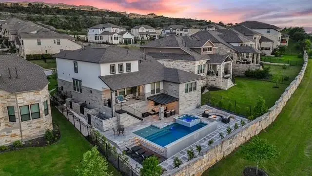 402 San Donato Dr