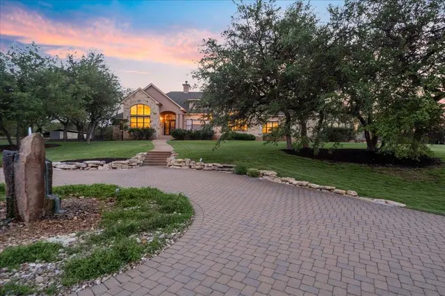 1525 Springlake Dr