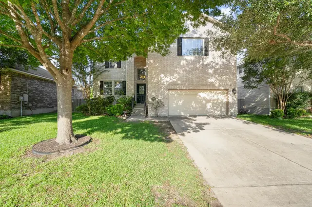 411 Olmos Dr