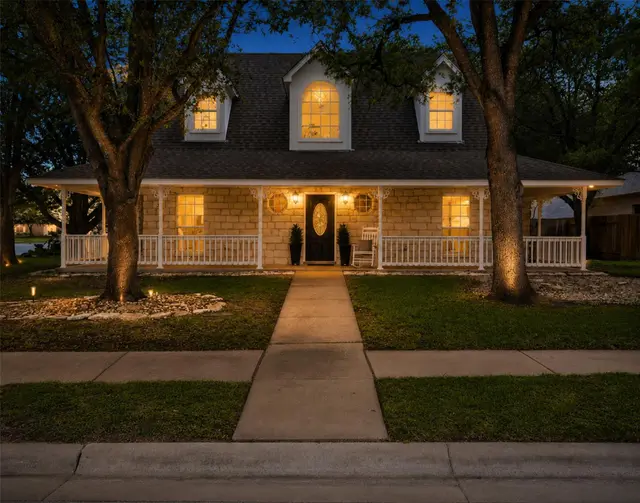 400 Split Oak Dr