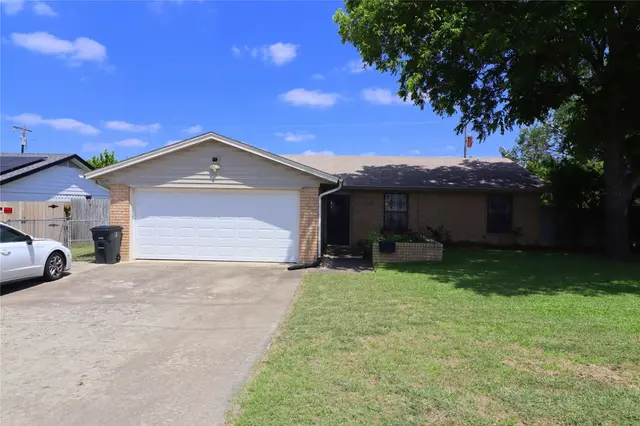 2504 Silverhill Dr